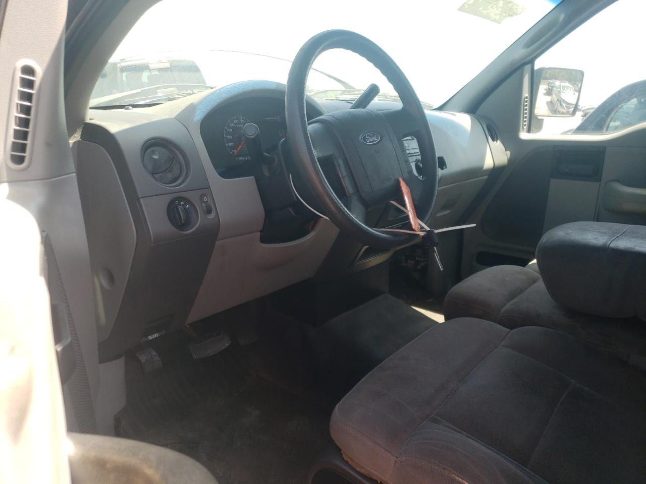 Photo 9 from auction – 2006 FORD F150 with VIN 1FTRF122X6NB47805