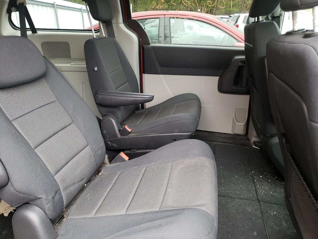 Photo 6 from auction – 2009 DODGE GRAND CARA with VIN 2D8HN54109R669958