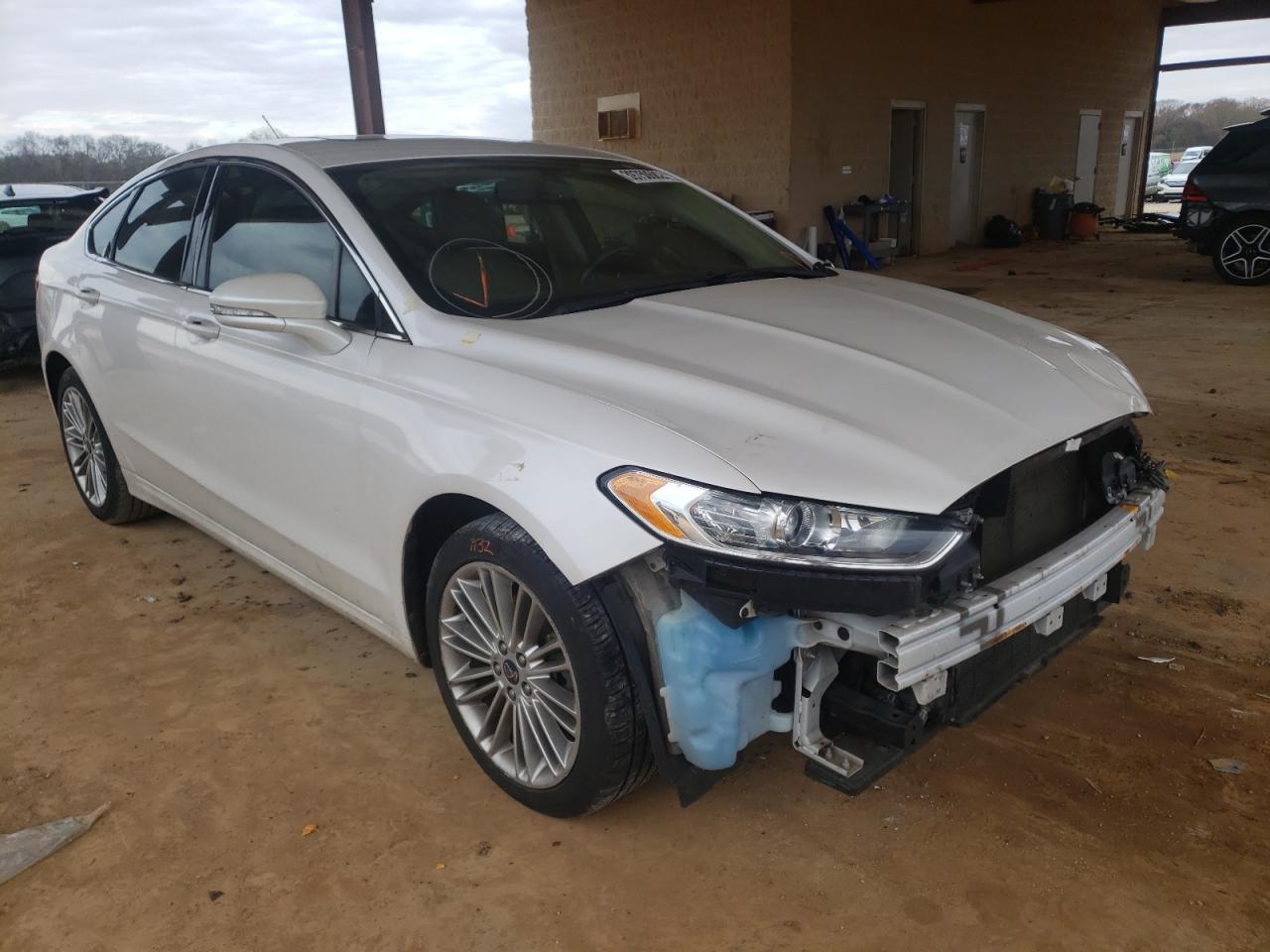 FORD FUSION SE 2014 with VIN 3FA6P0HD6ER206157 - Photo from auction