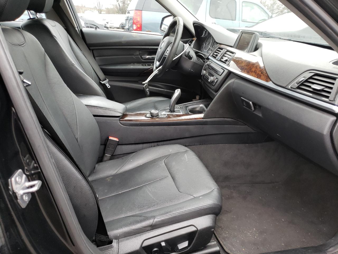 Photo 5 from auction – 2015 BMW 328 XI SUL with VIN WBA3B5C55FF960848