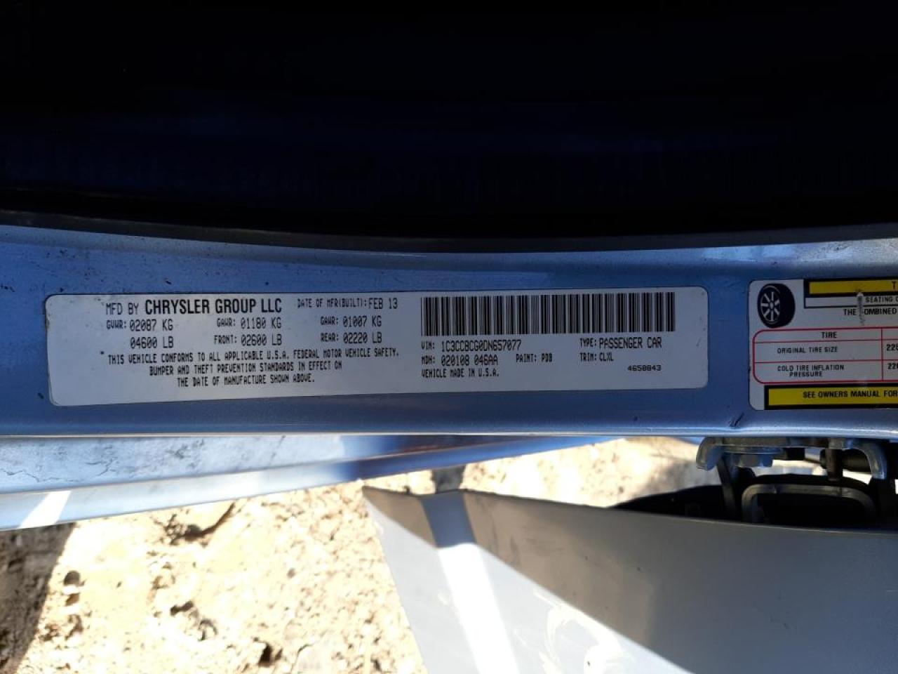 Photo 10 from auction – 2013 CHRYSLER 200 LIMITE with VIN 1C3CCBCG0DN657077