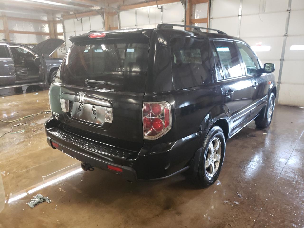 Фото 4 с аукциона – 2007 HONDA PILOT EXL с VIN 5FNYF28607B003935