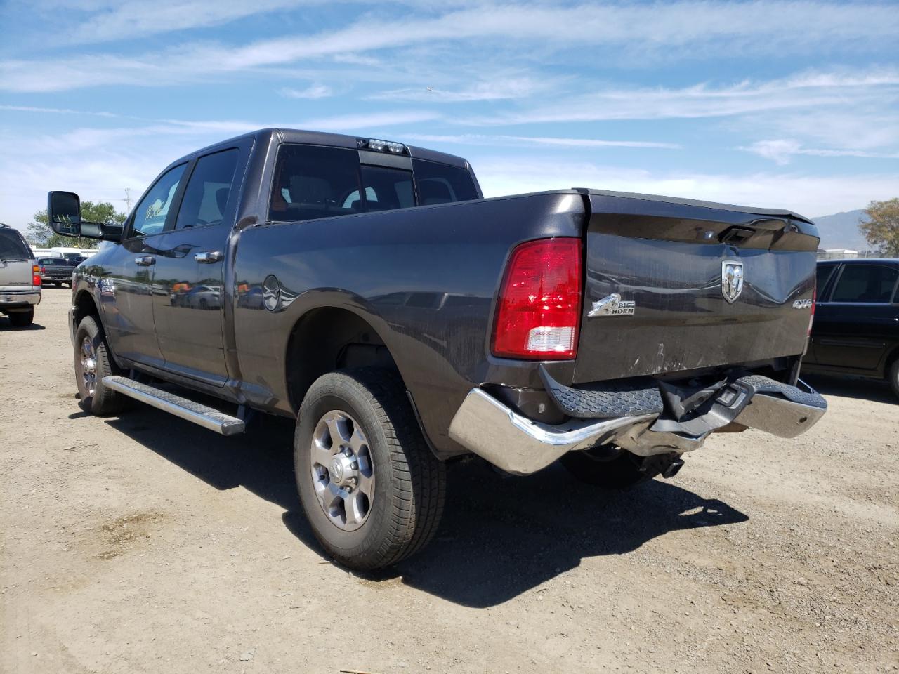 Photo 3 from auction – 2017 RAM 2500 SLT with VIN 3C6UR5DL1HG671488