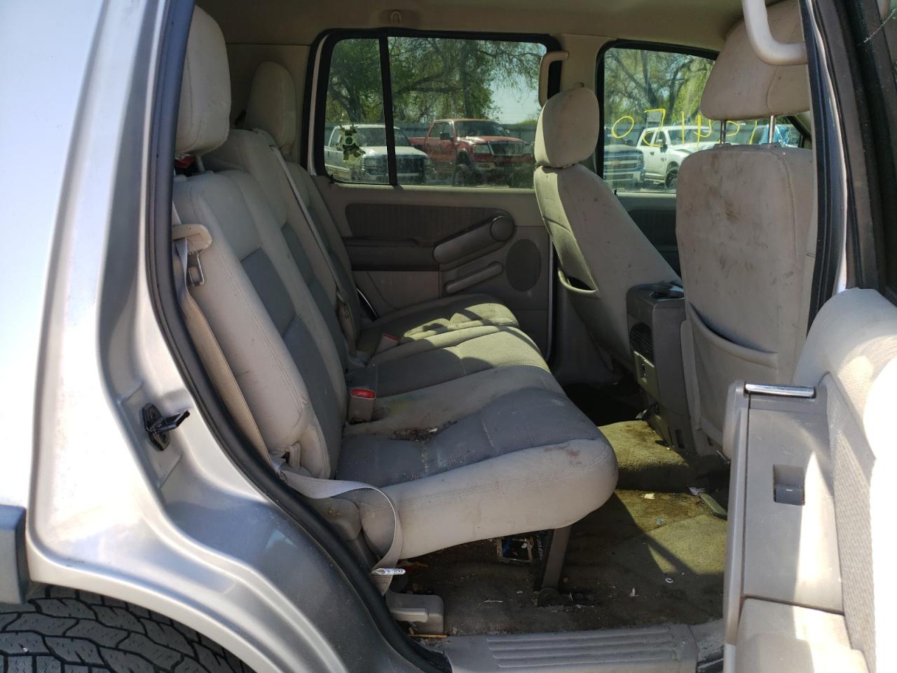 Photo 6 from auction – 2007 FORD EXPLORER X with VIN 1FMEU73E37UB60804