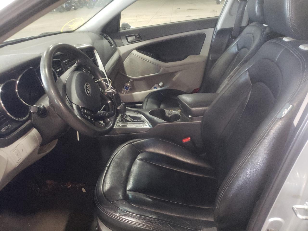 Photo 5 from auction – 2011 KIA OPTIMA LX with VIN KNAGM4A77B5166900