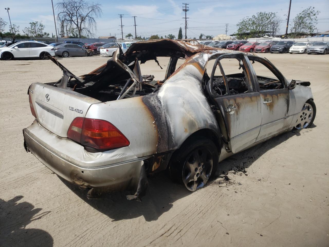 Photo 4 from auction – 2003 LEXUS LS 430 with VIN JTHBN30FX30111206
