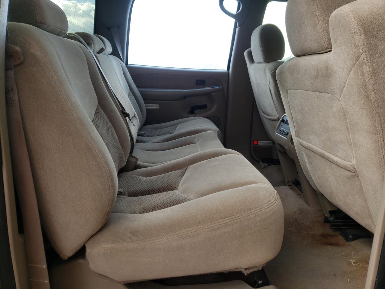 Photo 6 from auction – 2003 CHEVROLET SILVERADO with VIN 1GCGK13U73F177434