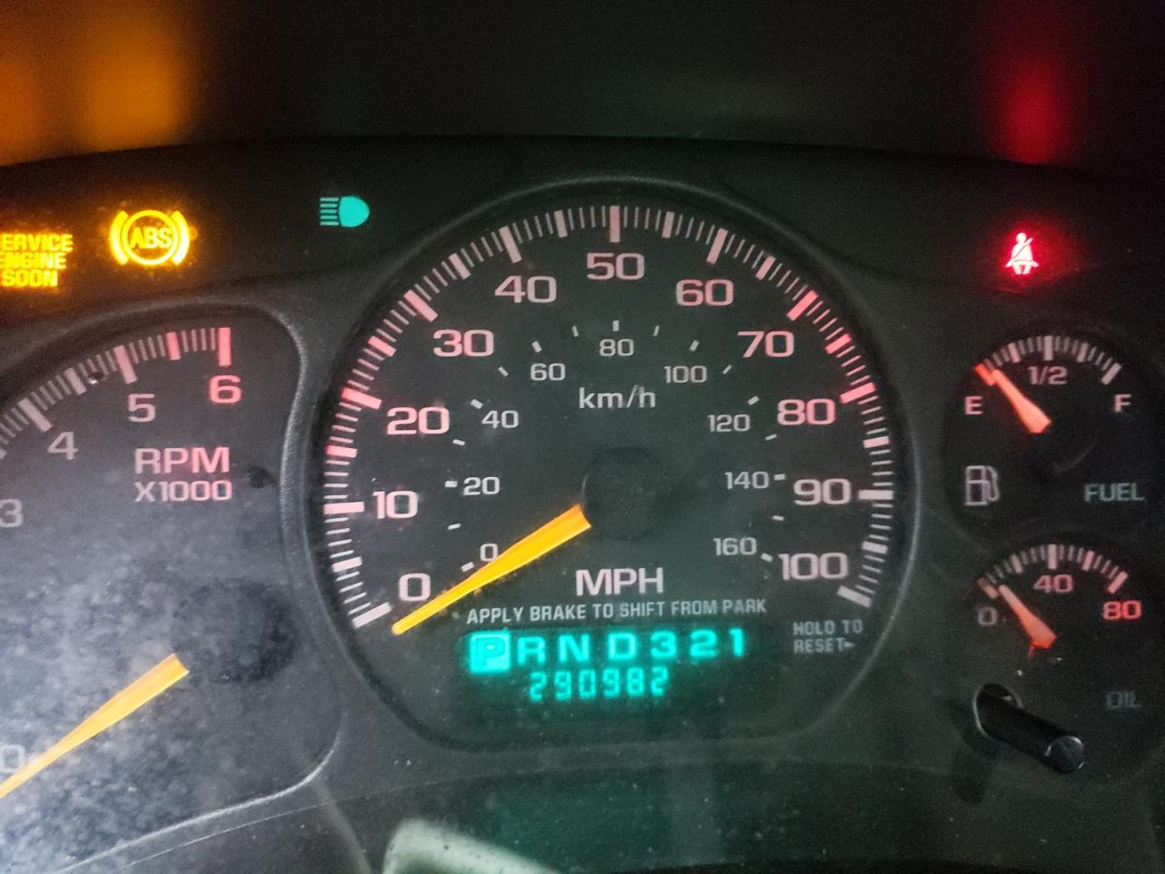 Photo 8 from auction – 2000 CHEVROLET SILVERADO with VIN 1GCEK19T0YE389739