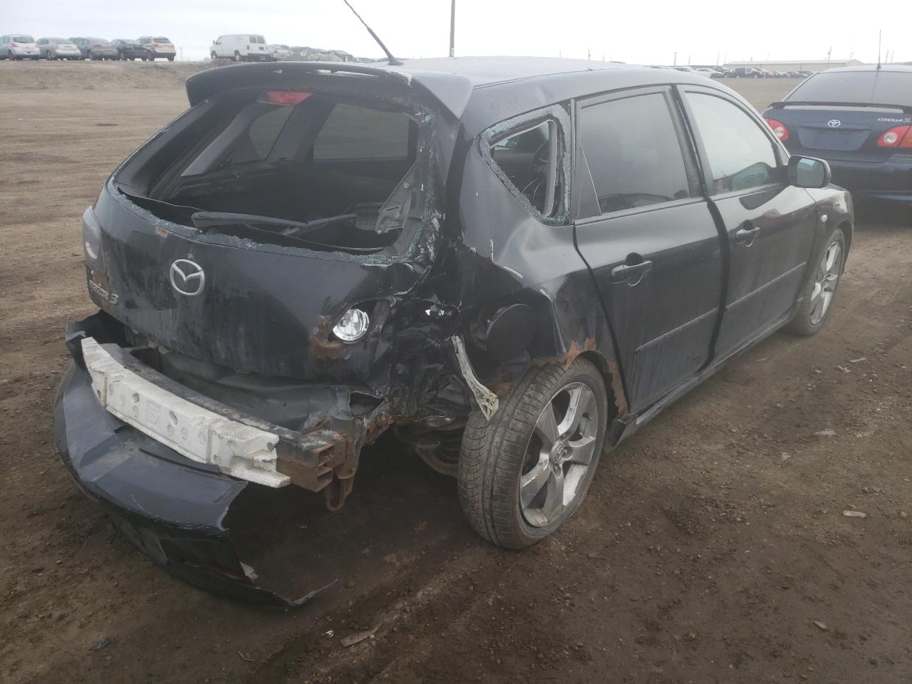 Photo 4 from auction – 2005 MAZDA 3 HATCHBAC with VIN JM1BK143151341874