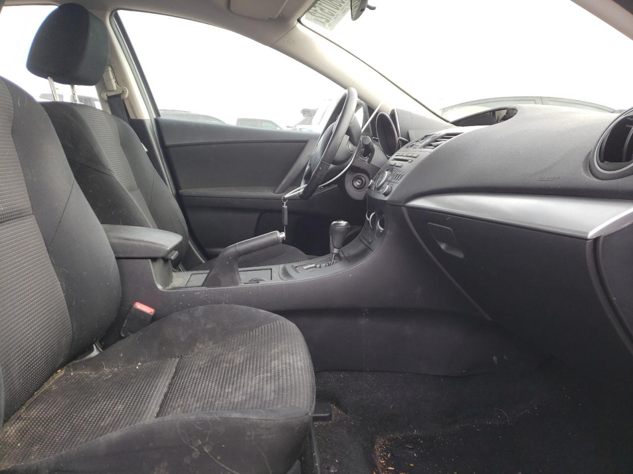 Photo 5 from auction – 2012 MAZDA 3 I with VIN JM1BL1V89C1596647