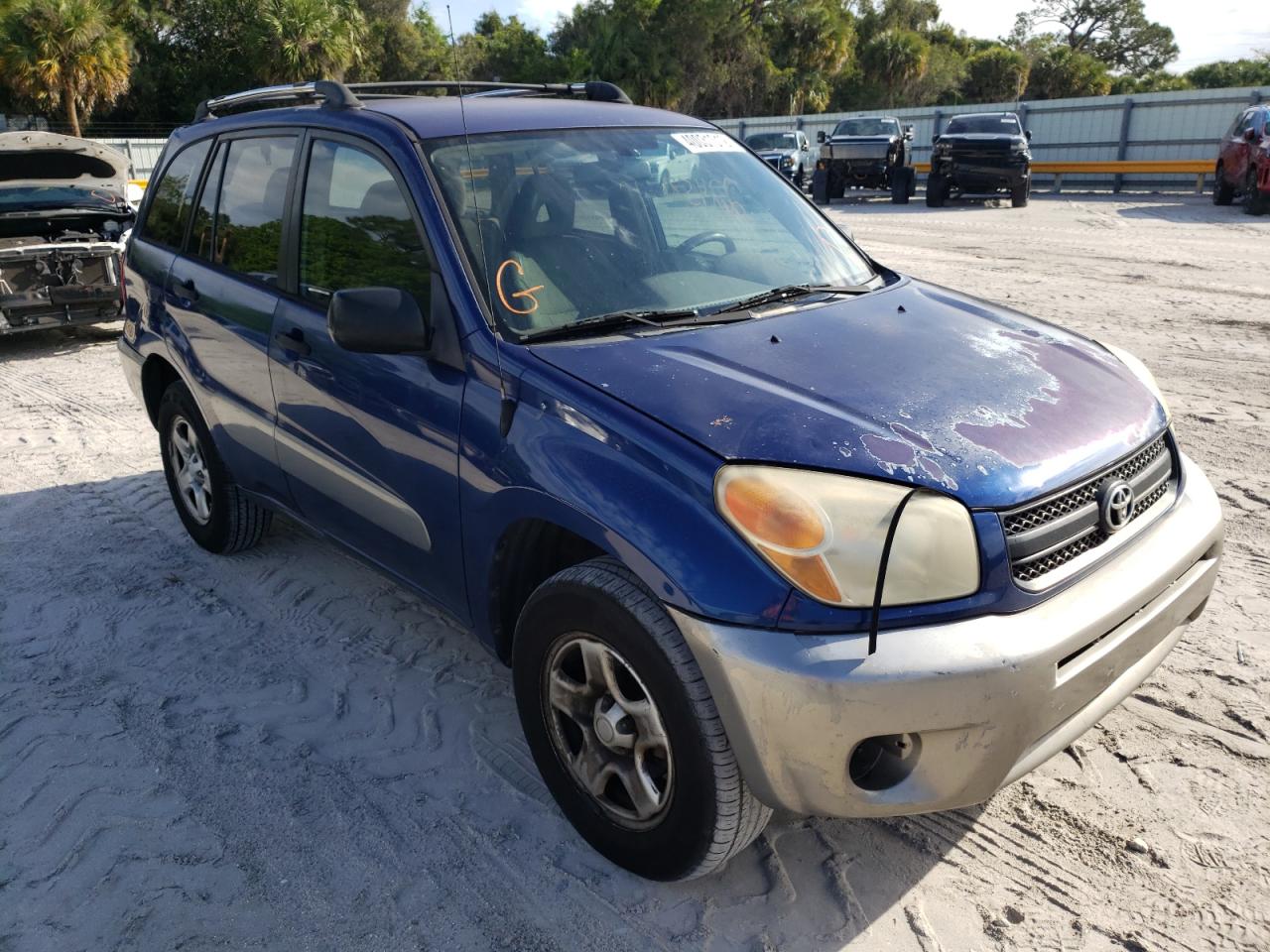 TOYOTA RAV4 2005 مع رقم تعريف المركبة JTEGD20VX50066603 - صورة من المزاد
