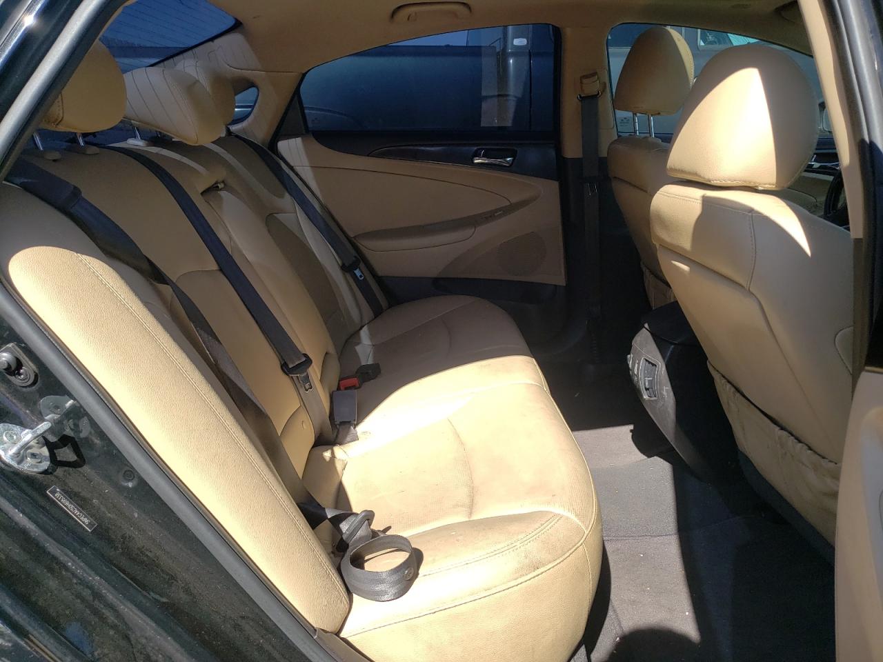 Photo 6 from auction – 2013 HYUNDAI SONATA SE with VIN 5NPEC4AC5DH695338