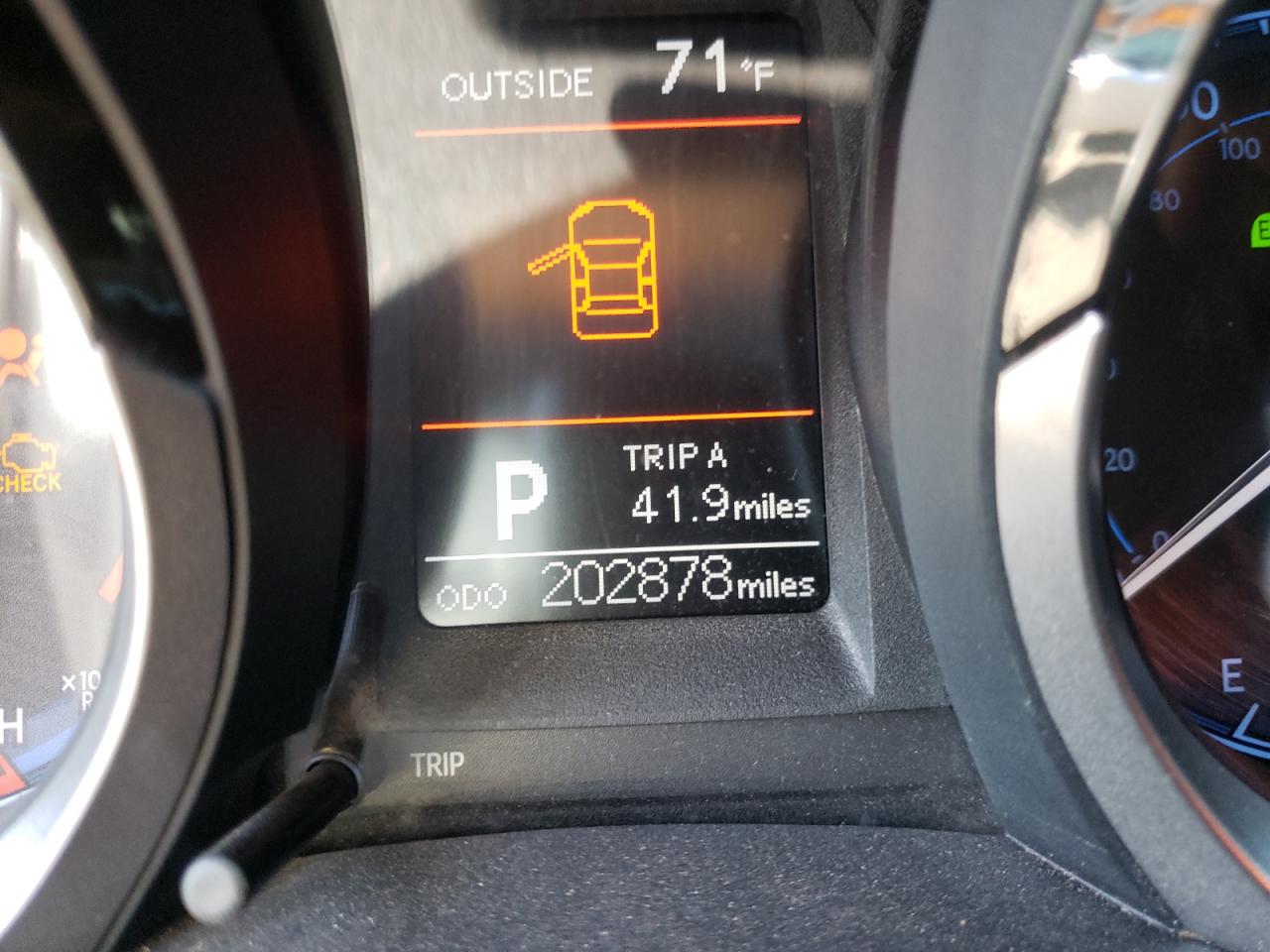 Photo 8 from auction – 2015 TOYOTA COROLLA L with VIN 5YFBURHE5FP209170