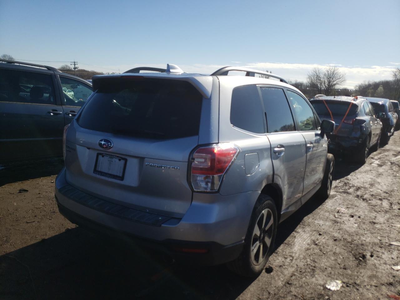 Photo 4 from auction – 2018 SUBARU FORESTER 2 with VIN JF2SJALC7JH457877
