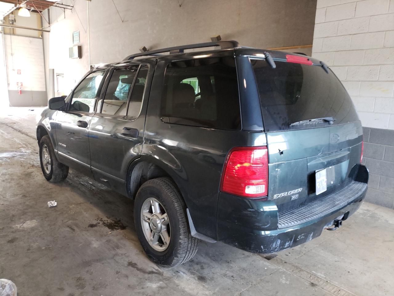 Photo 3 from auction – 2004 FORD EXPLORER X with VIN 1FMDU73K54UB27803