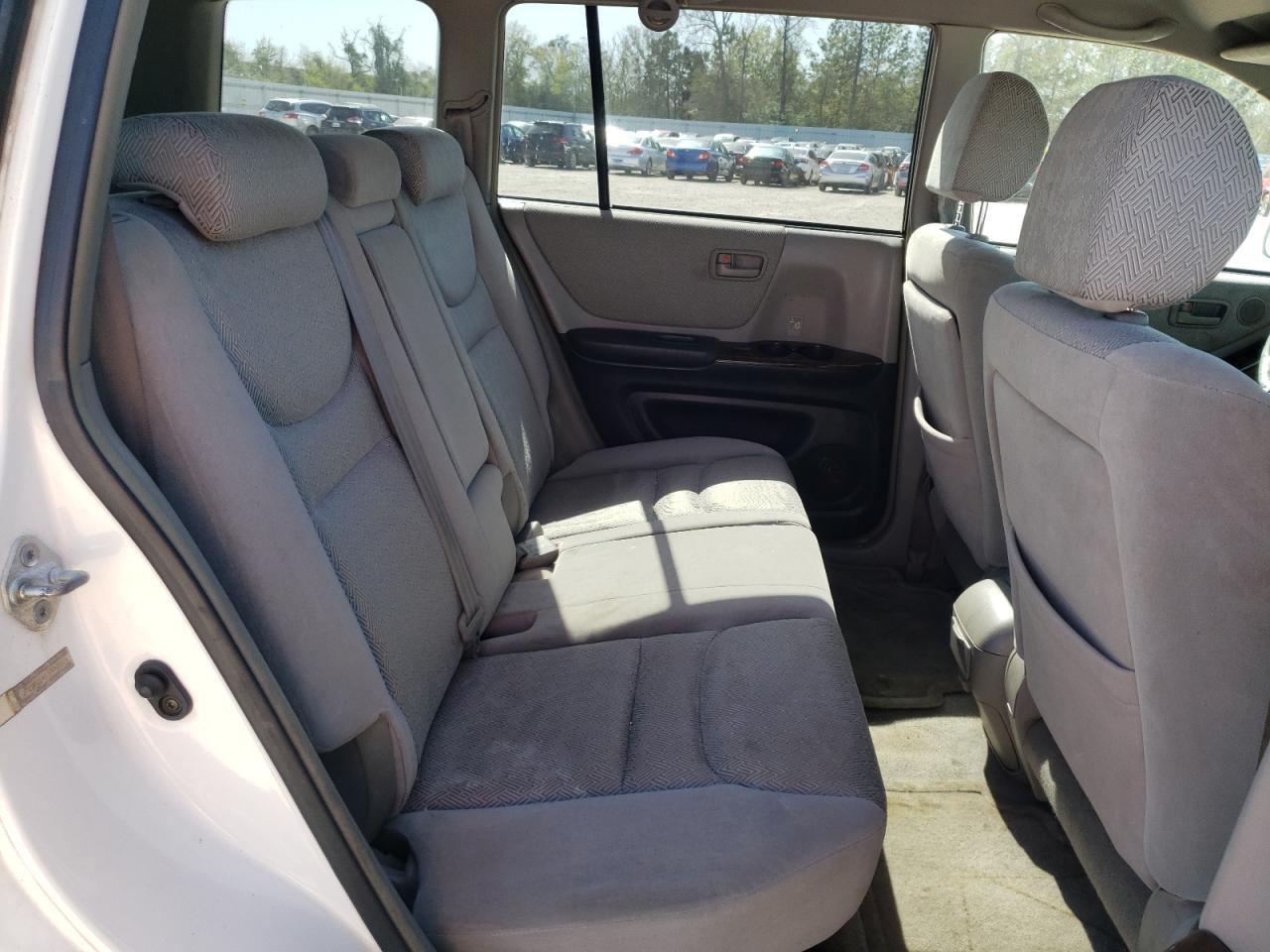 Photo 6 from auction – 2003 TOYOTA HIGHLANDER with VIN JTEGF21A530091024