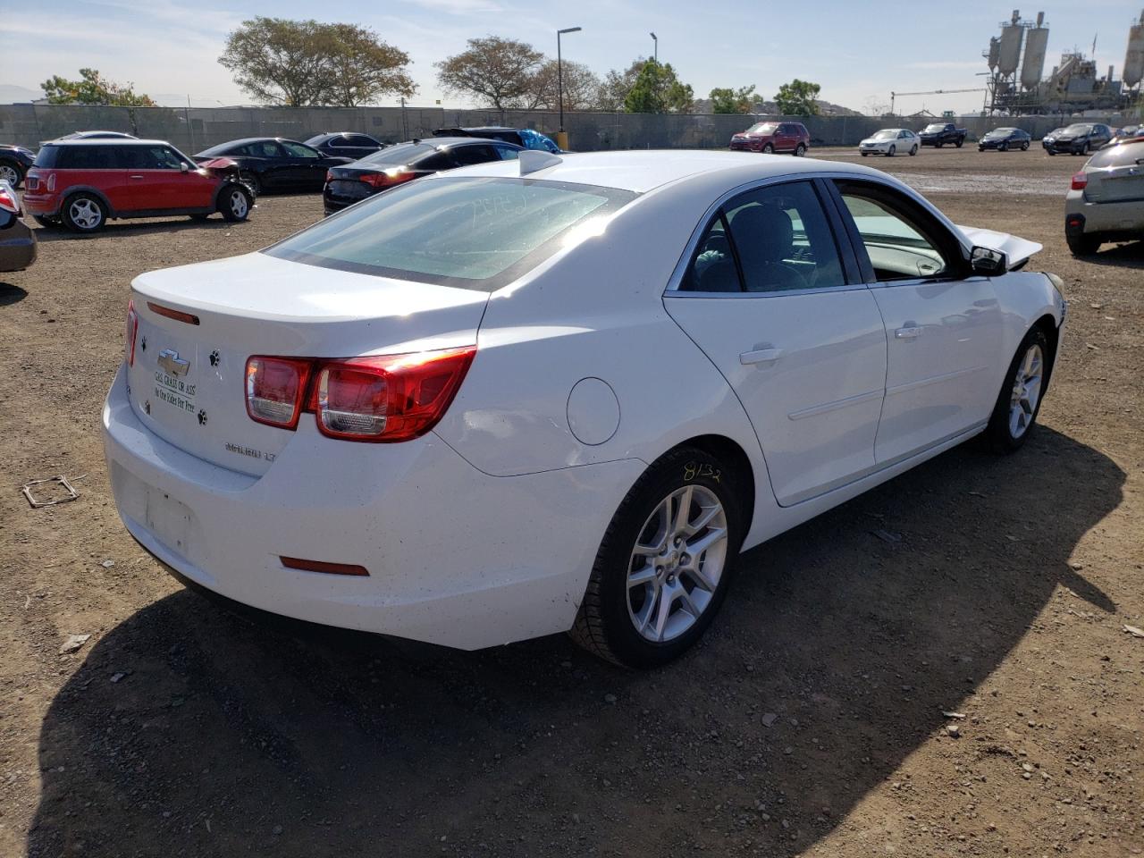 Photo 4 from auction – 2015 CHEVROLET MALIBU 1LT with VIN 1G11C5SL3FF100320