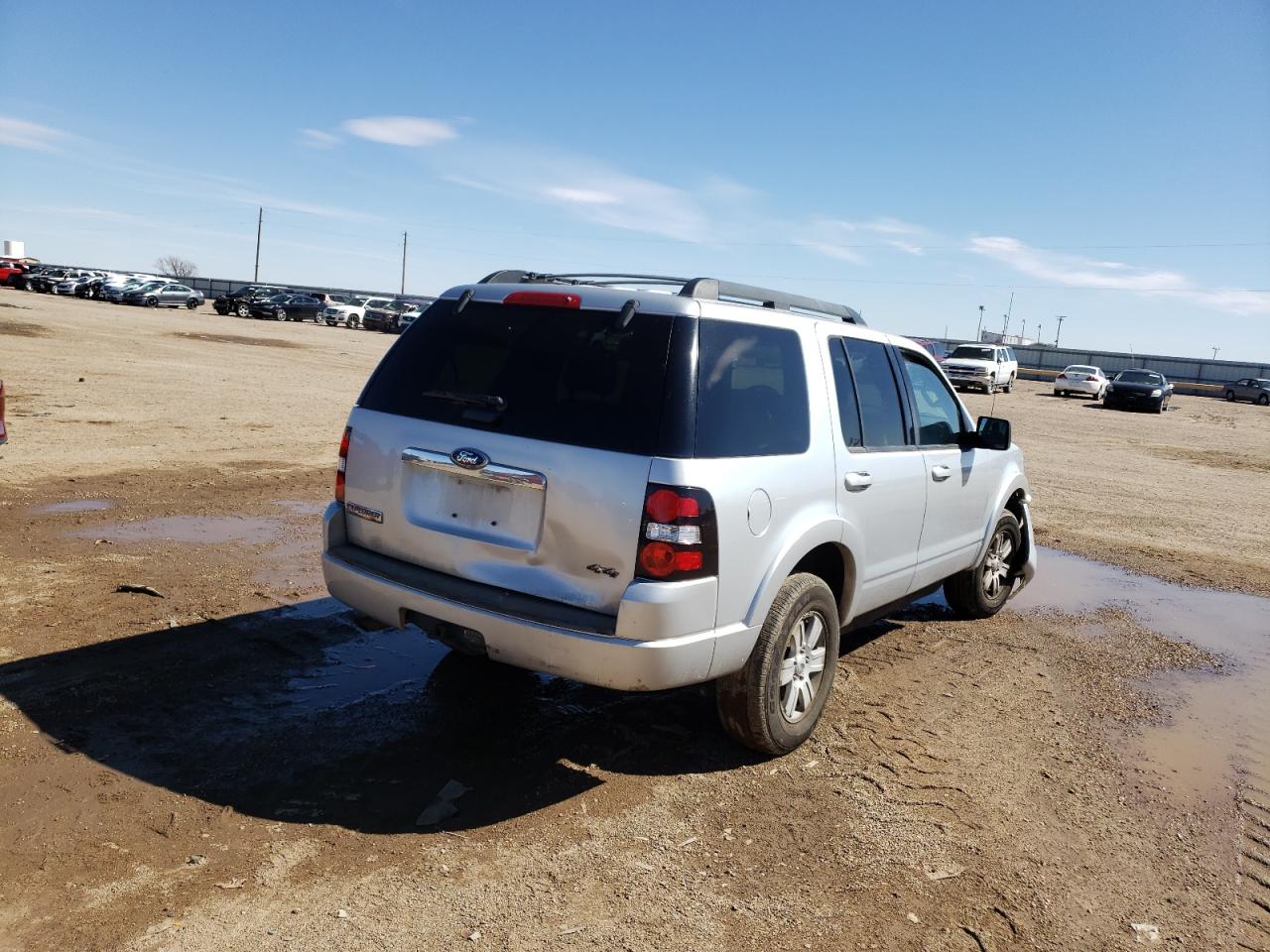 Photo 4 from auction – 2010 FORD EXPLORER X with VIN 1FMEU7DE3AUA76178