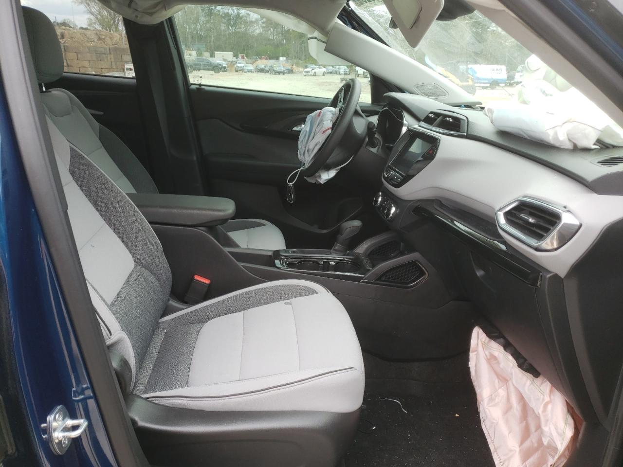 Photo 5 from auction – 2021 CHEVROLET TRAILBLAZE with VIN KL79MPSL2MB056654