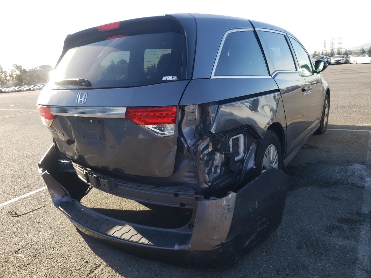 Photo 4 from auction – 2015 HONDA ODYSSEY LX with VIN 5FNRL5H22FB009679