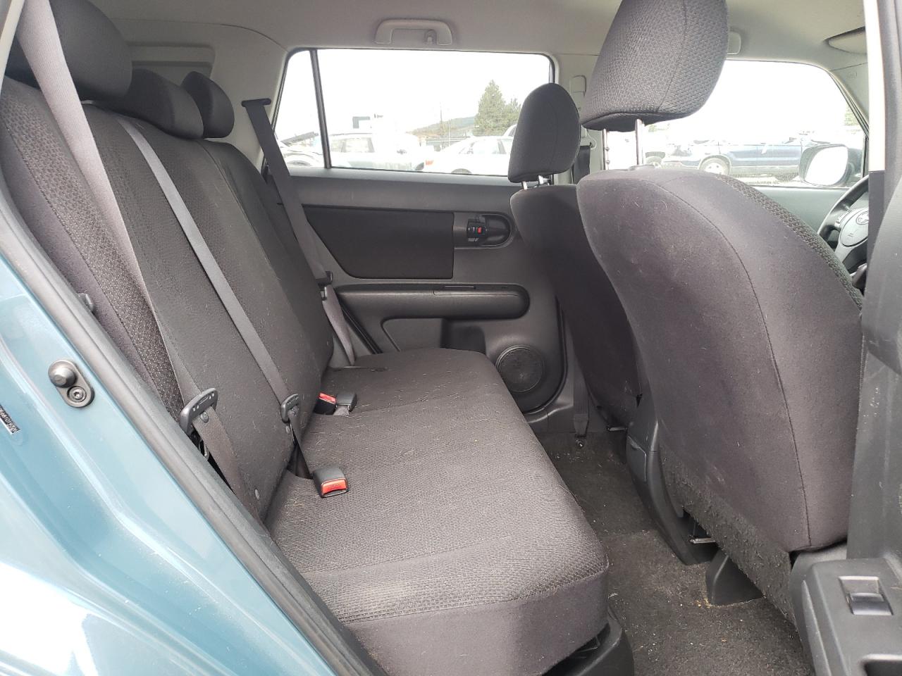 Photo 6 from auction – 2008 SCION XB with VIN JTLKE50E681019326