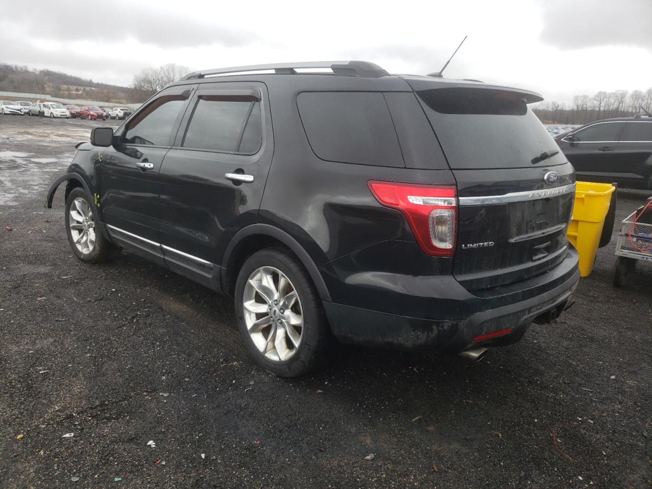 Photo 3 from auction – 2012 FORD EXPLORER L with VIN 1FMHK8F85CGA03931