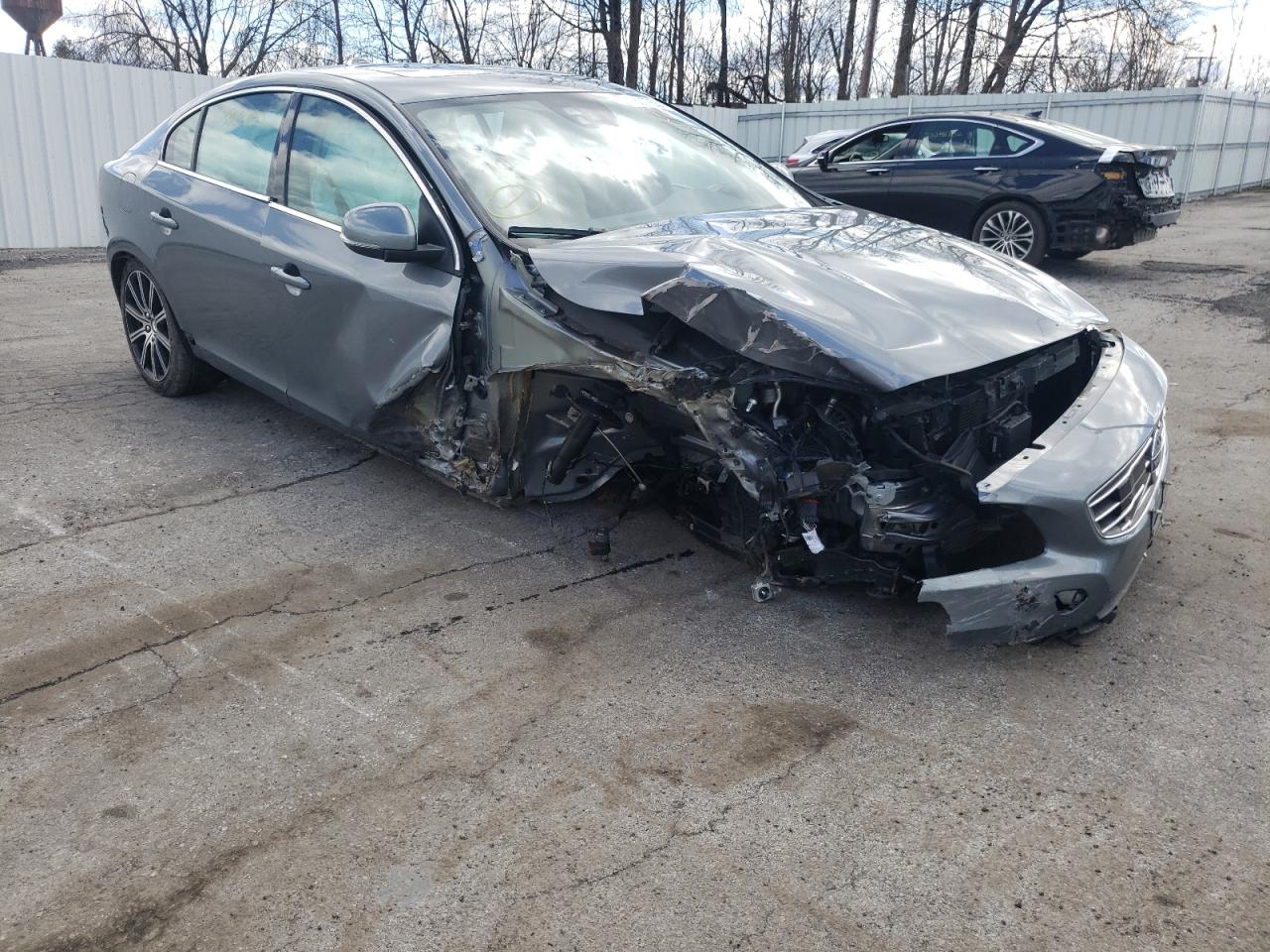 VOLVO S60 2017 with VIN LYV402TM4HB152650 - Photo from auction