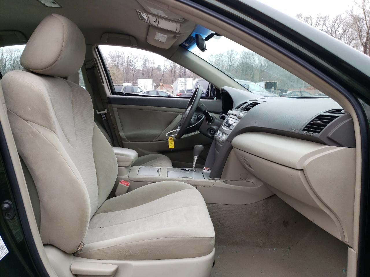 Zdjęcie 5 z aukcji – 2011 TOYOTA CAMRY BASE z VIN 4T1BF3EK6BU731669
