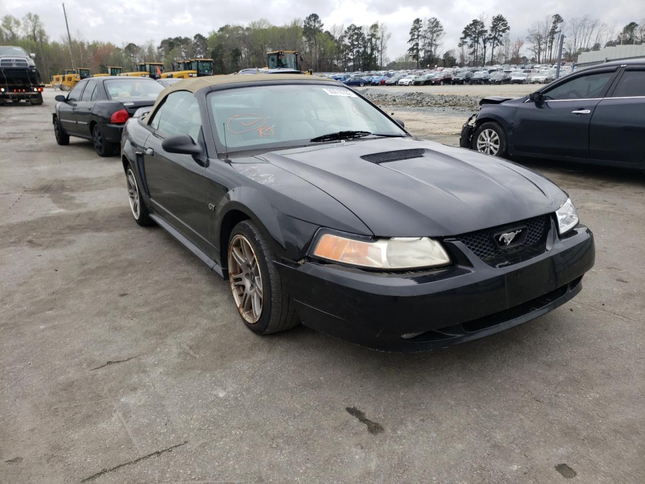 FORD MUSTANG GT 2000 with VIN 1FAFP45X2YF294356 - Photo from auction