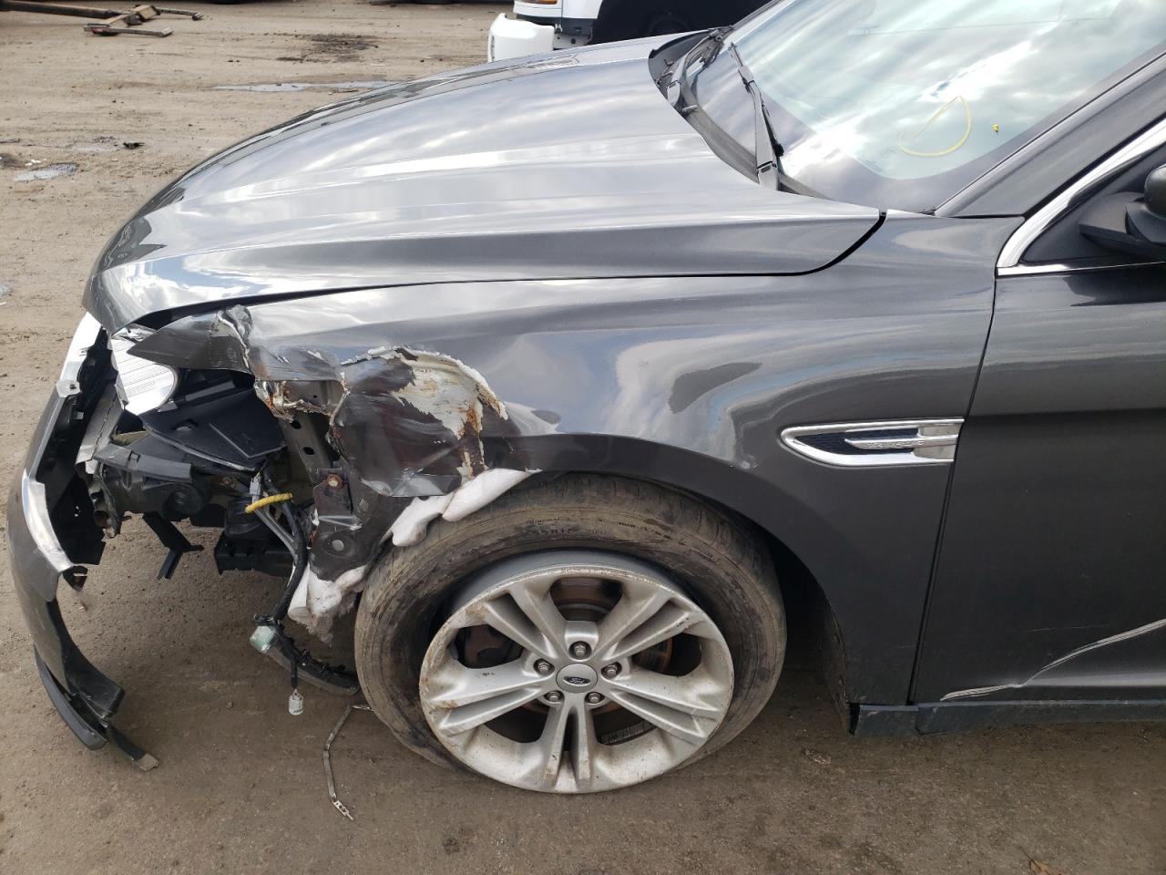 Zdjęcie 9 z aukcji – 2017 FORD TAURUS SEL z VIN 1FAHP2E88HG113681