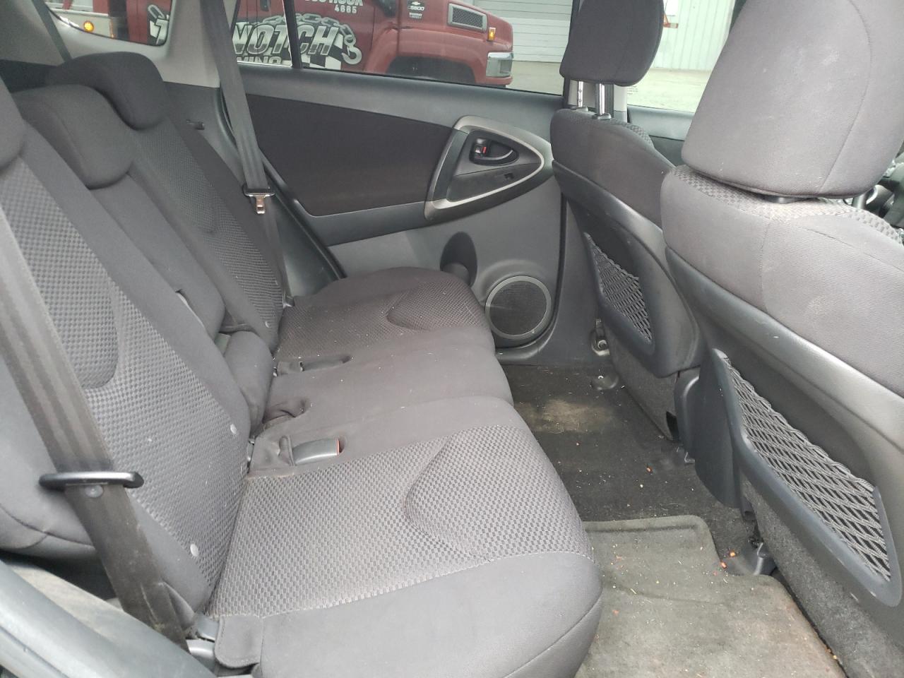 Photo 6 from auction – 2011 TOYOTA RAV4 SPORT with VIN 2T3RF4DV4BW111426
