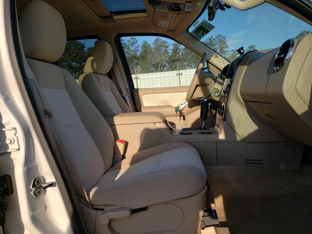 Photo 5 from auction – 2010 FORD EXPLORER X with VIN 1FMEU6DE9AUA92086