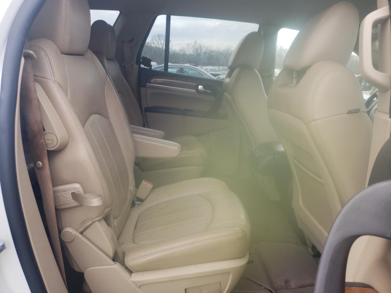 Photo 6 from auction – 2011 BUICK ENCLAVE CX with VIN 5GAKRBED4BJ256887