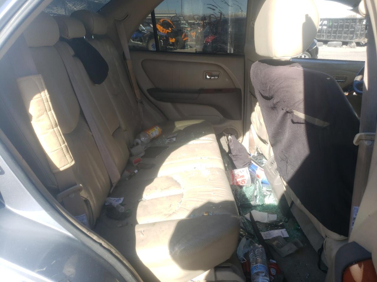 Photo 6 from auction – 2001 LEXUS RX 300 with VIN JTJGF10U610104013