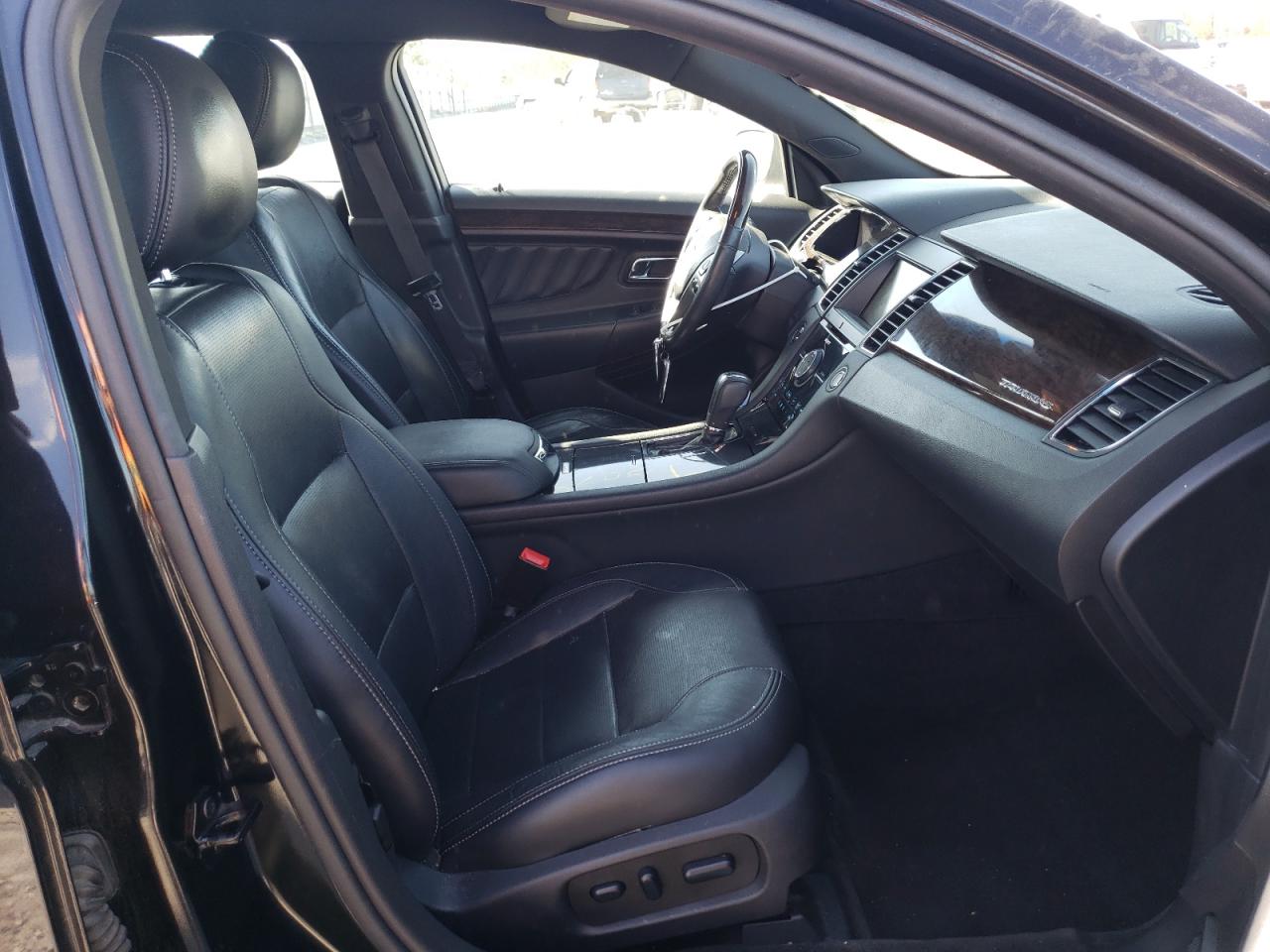 Photo 5 from auction – 2014 FORD TAURUS LIM with VIN 1FAHP2F85EG136202