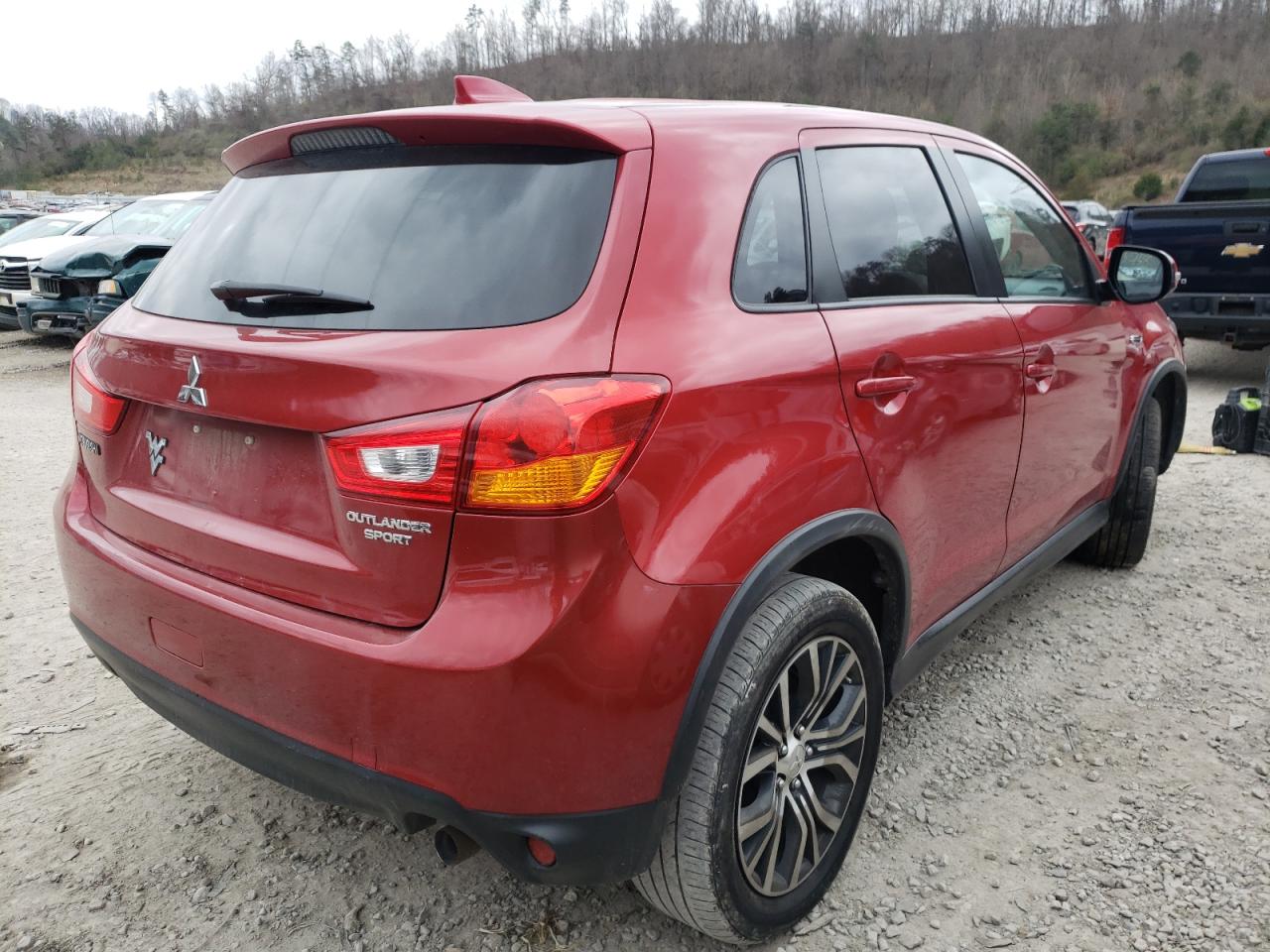 Photo 4 from auction – 2017 MITSUBISHI OUTLANDER with VIN JA4AP3AUXHZ044057