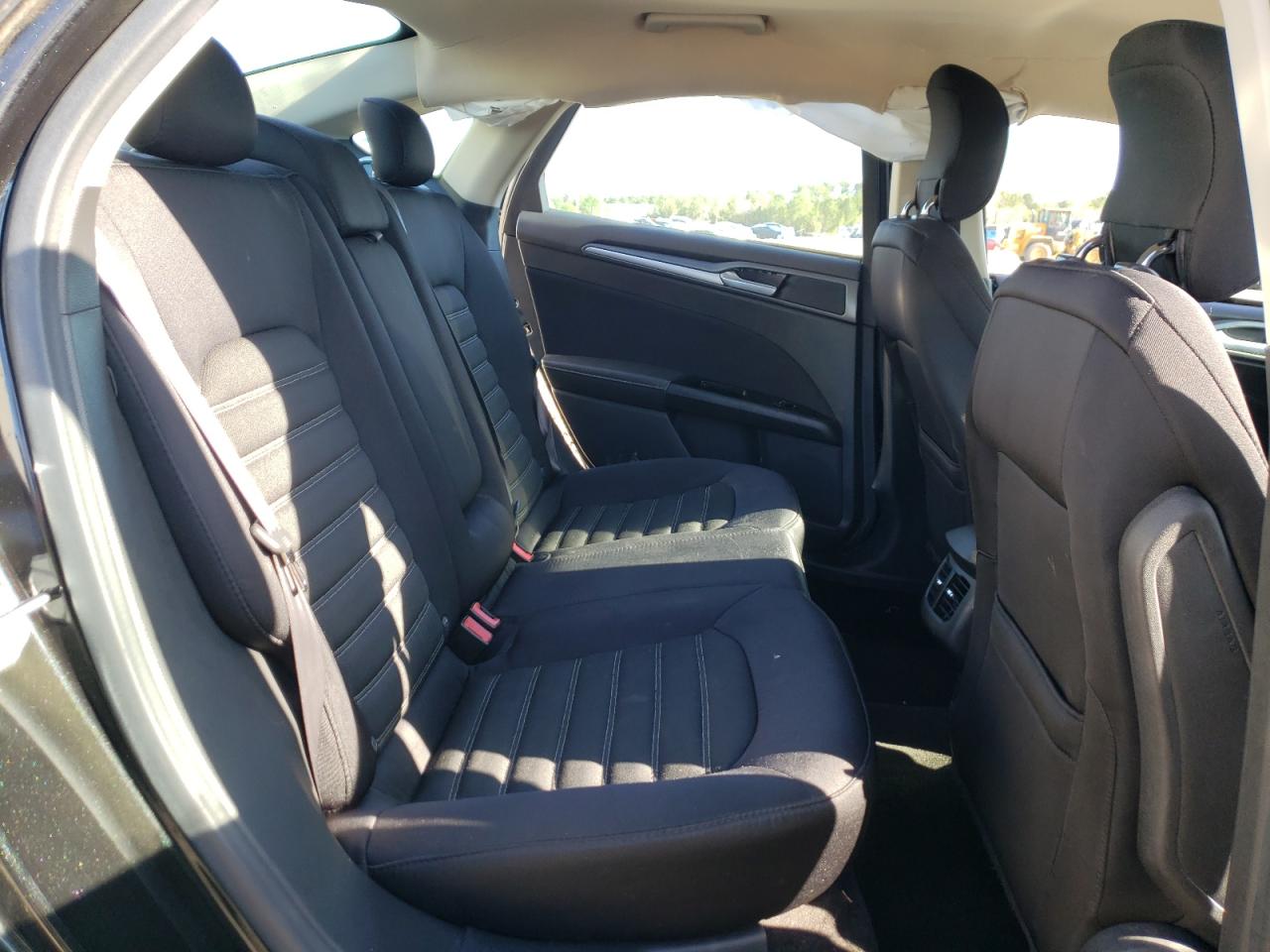Photo 6 from auction – 2015 FORD FUSION SE with VIN 1FA6P0H78F5103742