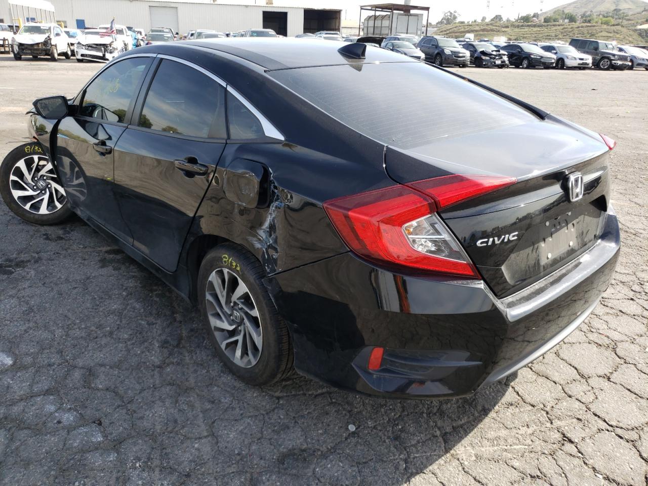 Photo 3 from auction – 2017 HONDA CIVIC EX with VIN 2HGFC2F79HH522524