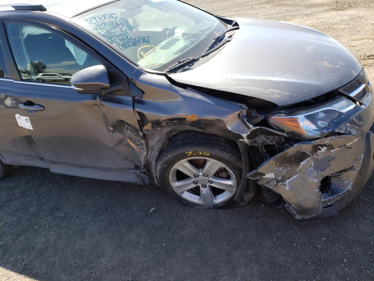 Photo 9 from auction – 2013 TOYOTA RAV4 XLE with VIN 2T3RFREV4DW042459