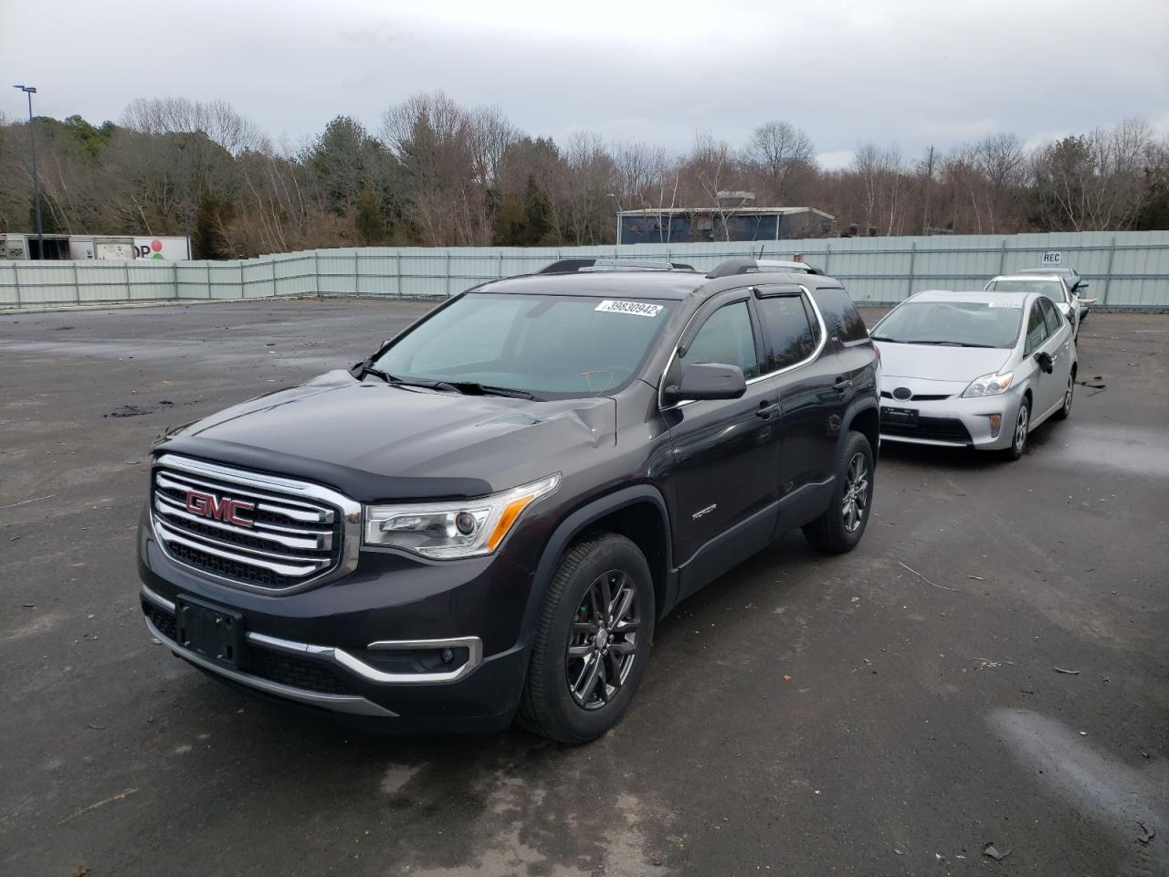 Photo 2 from auction – 2017 GMC ACADIA SLT with VIN 1GKKNULS1HZ275547