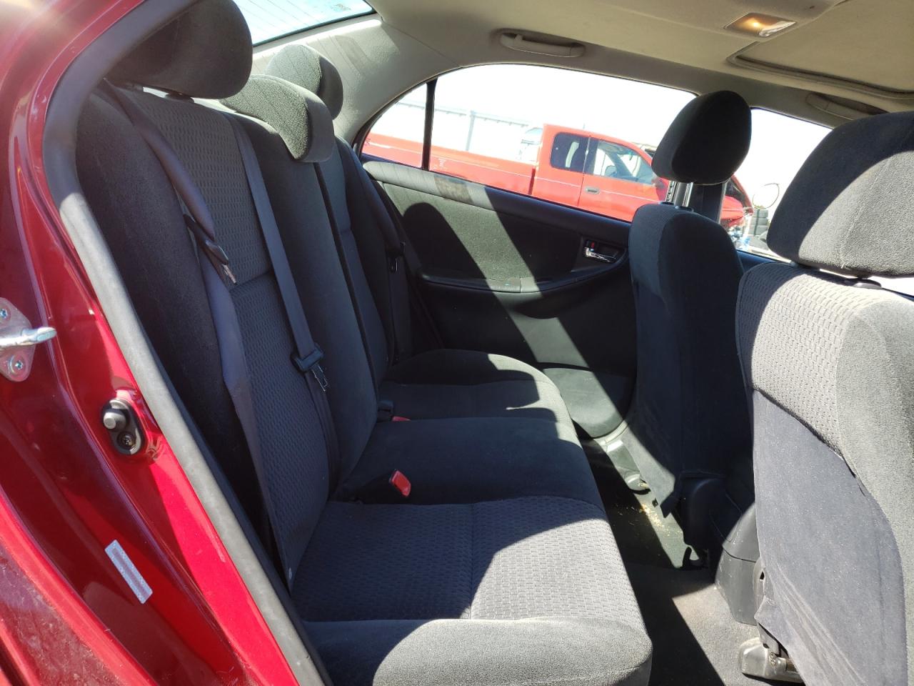 Photo 6 from auction – 2005 TOYOTA COROLLA CE with VIN 1NXBR32E95Z476591