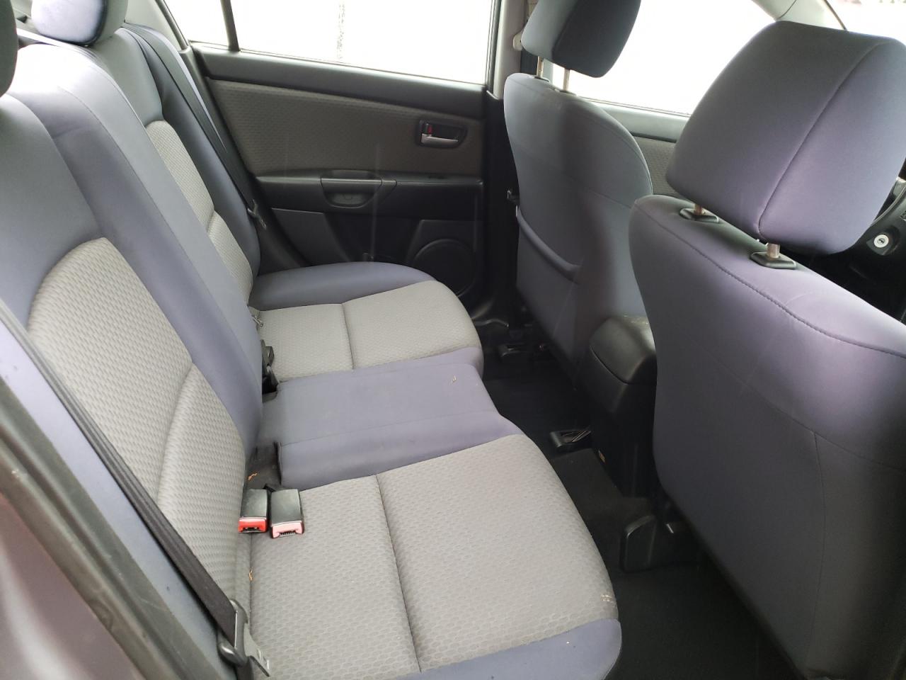 Photo 6 from auction – 2005 MAZDA 3 I with VIN JM1BK12F551339221