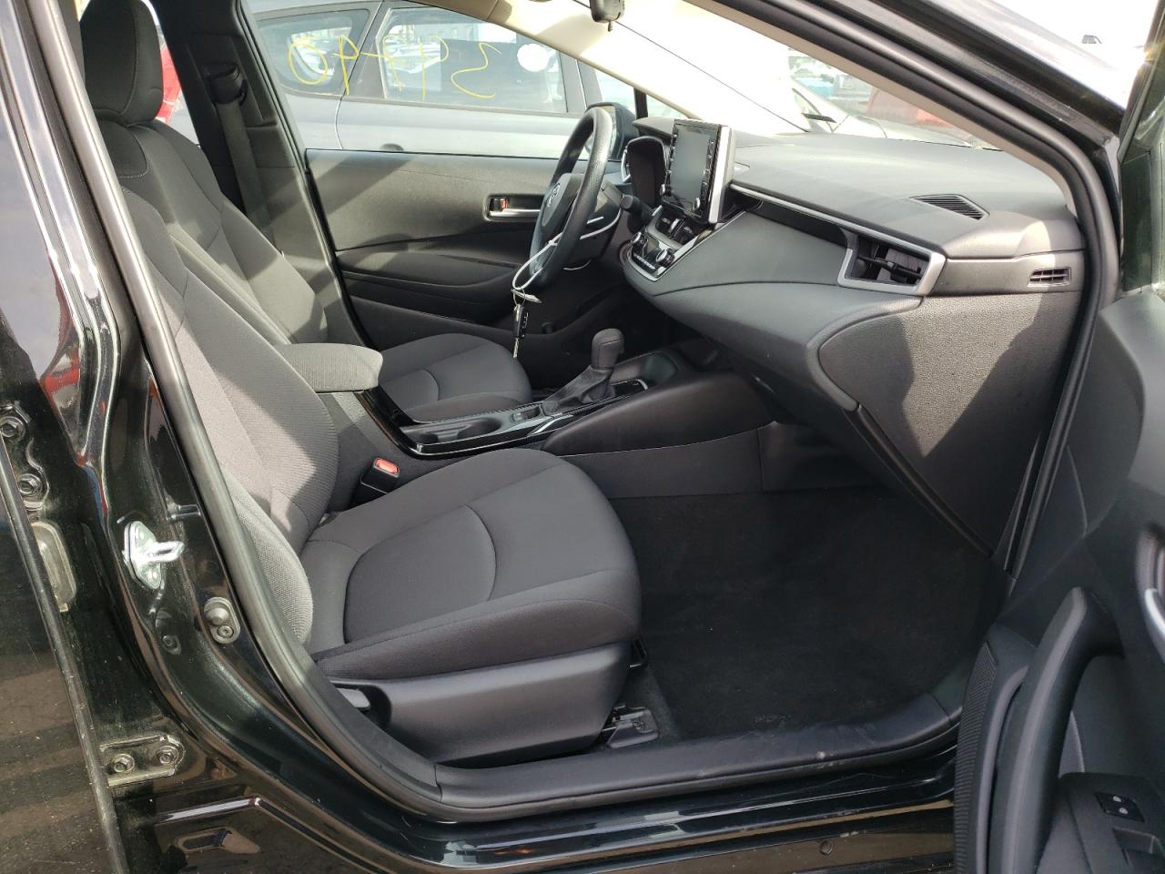 Photo 5 from auction – 2020 TOYOTA COROLLA LE with VIN 5YFEPRAE0LP118964