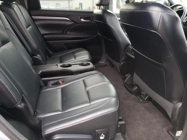 Photo 6 from auction – 2017 TOYOTA HIGHLANDER with VIN 5TDJZRFH1HS471899