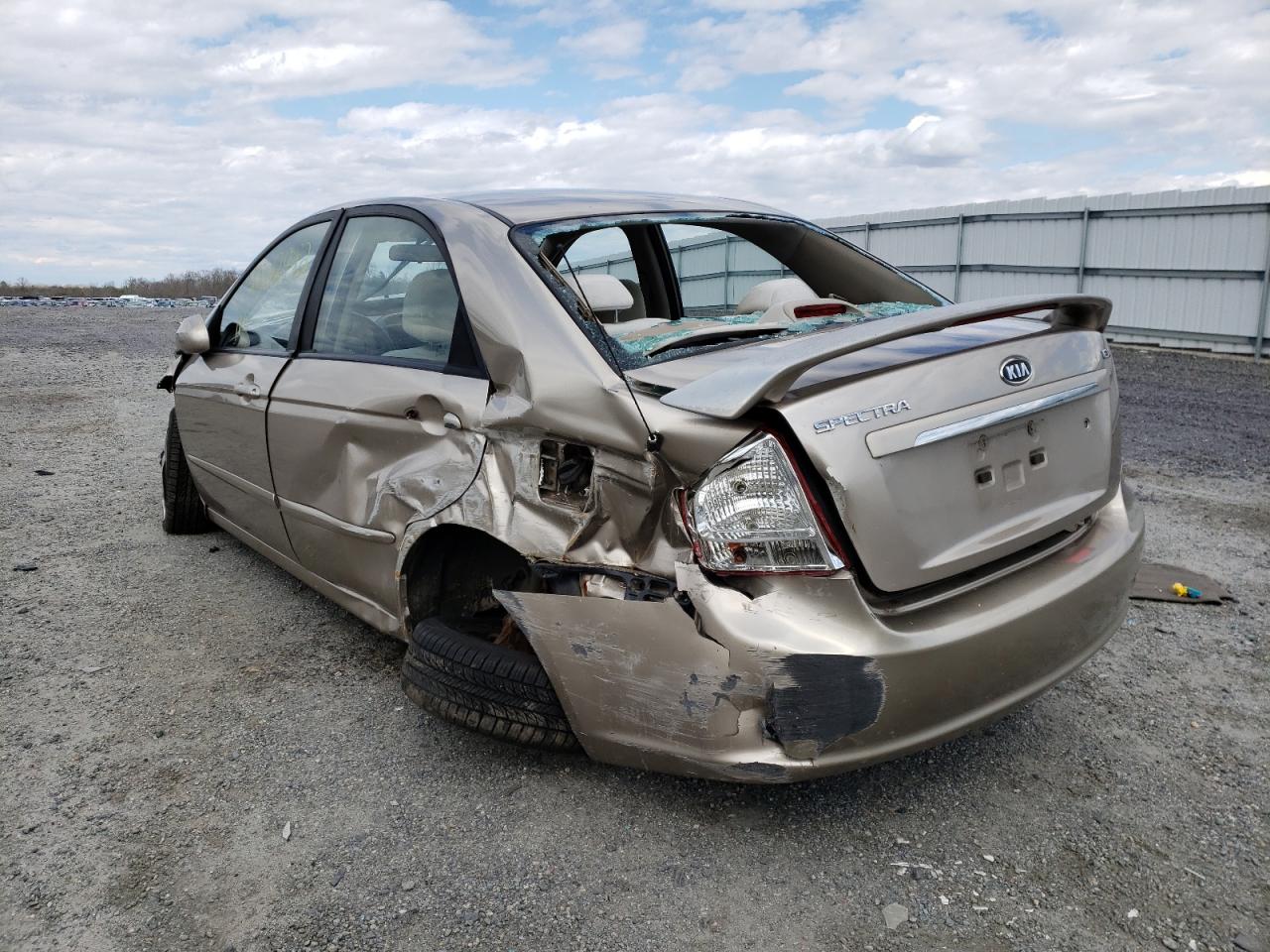 Photo 3 from auction – 2009 KIA SPECTRA EX with VIN KNAFE221195588372