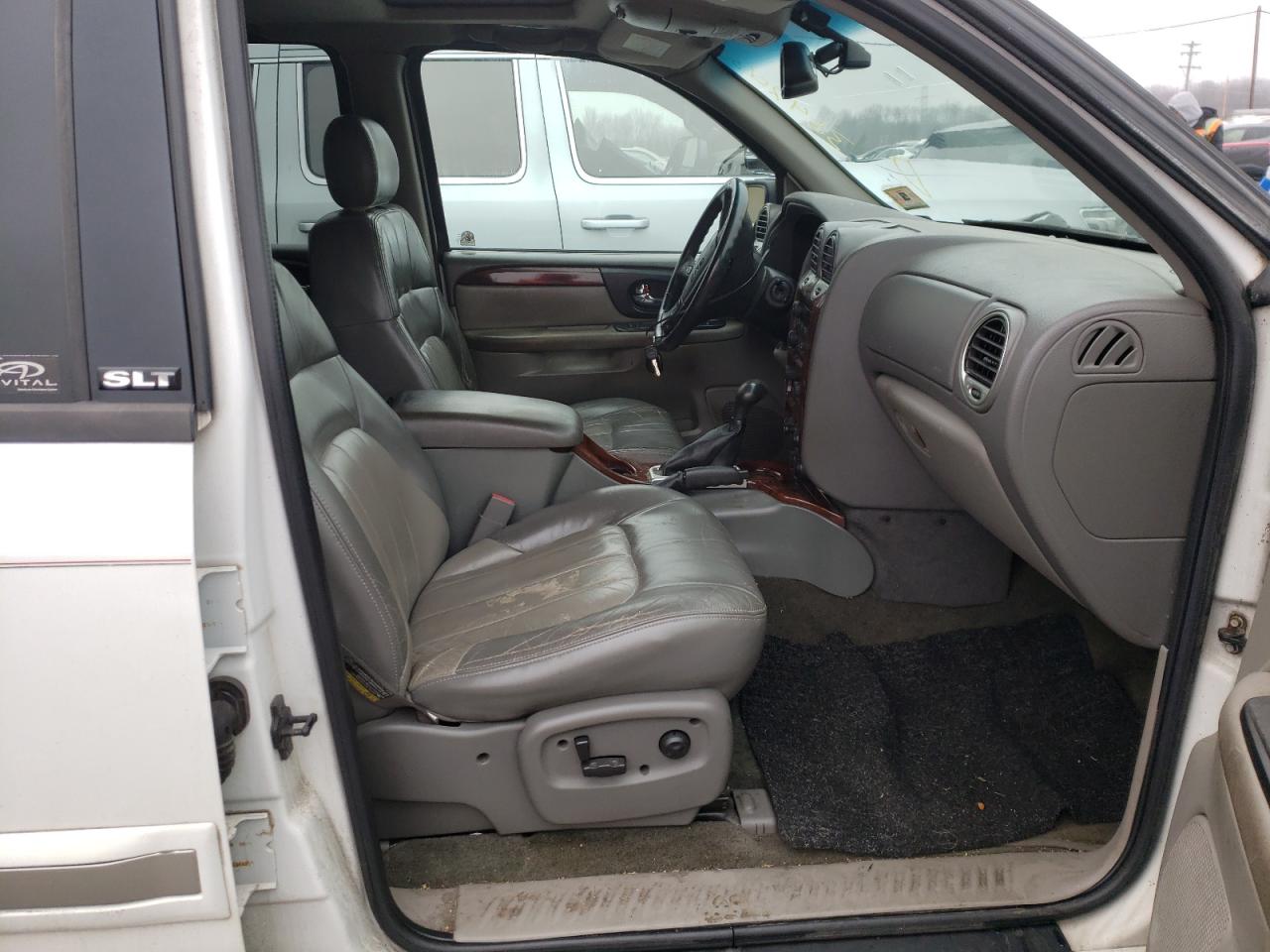Photo 5 from auction – 2002 GMC ENVOY with VIN 1GKDT13S222292631