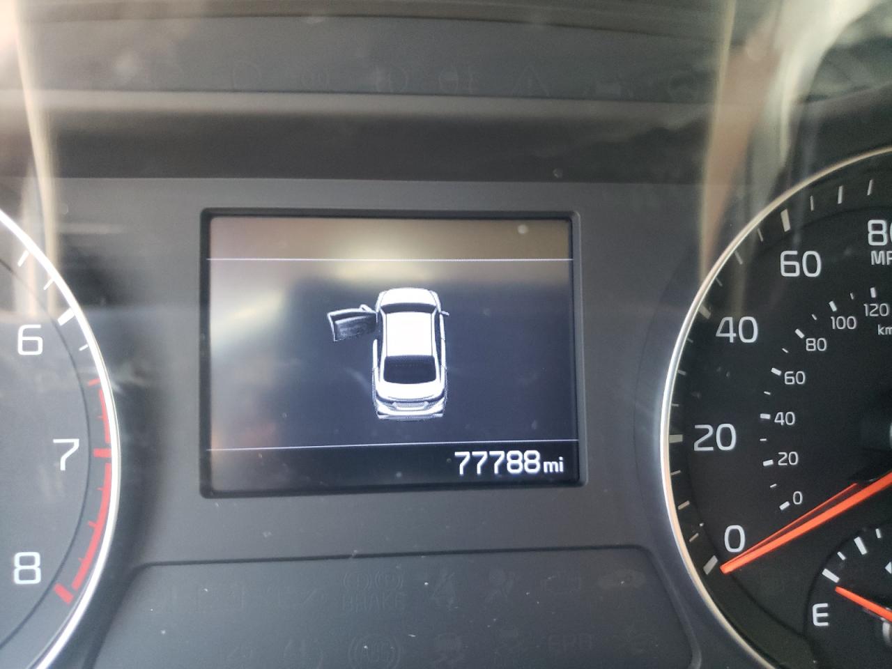 Photo 8 from auction – 2019 KIA FORTE FE with VIN 3KPF24AD2KE130966