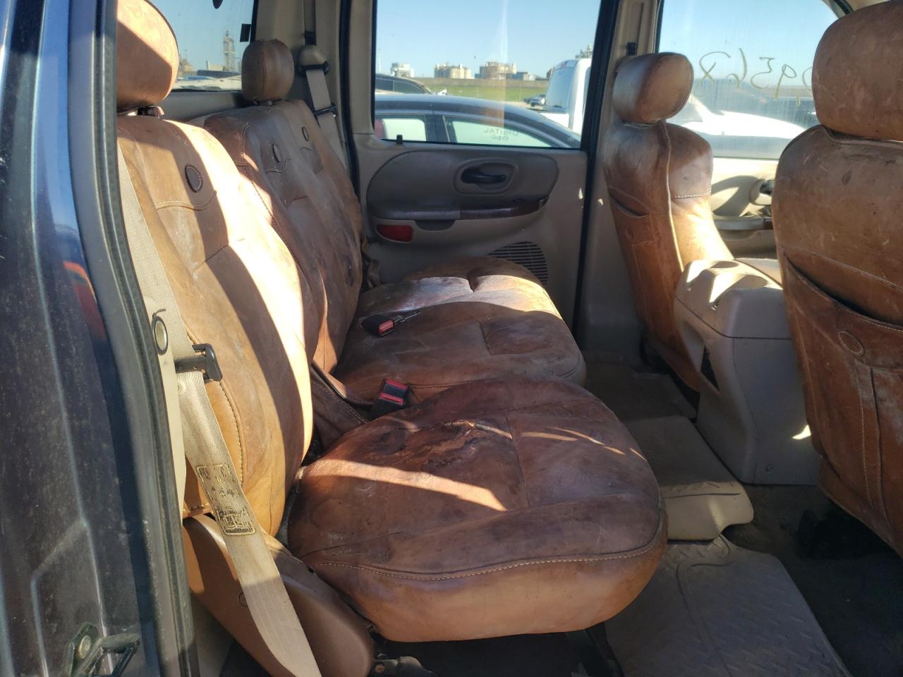 Photo 6 from auction – 2003 FORD F150 SUPER with VIN 1FTRW08L13KC79908