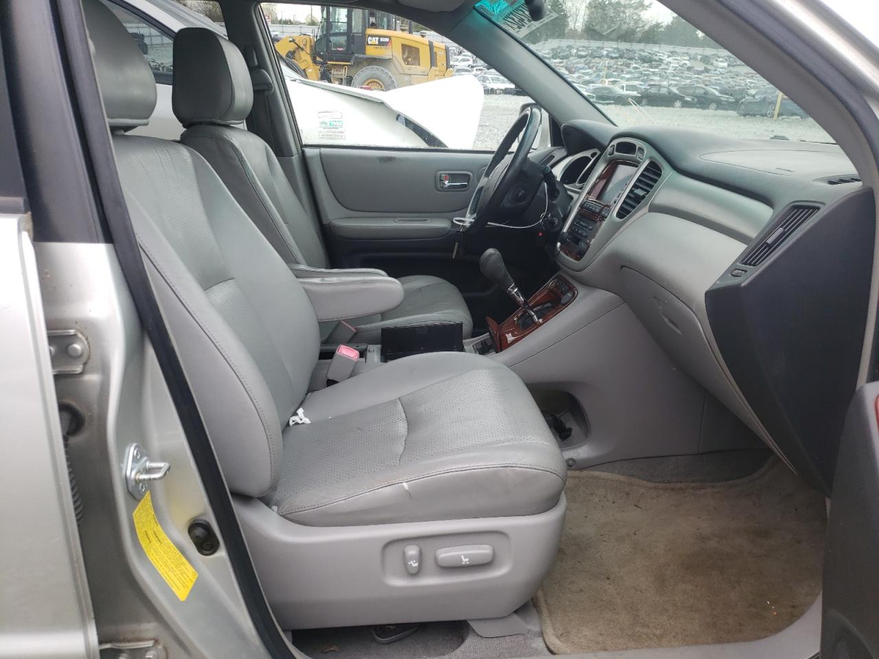 Photo 5 from auction – 2006 TOYOTA HIGHLANDER with VIN JTEEW21A260003784