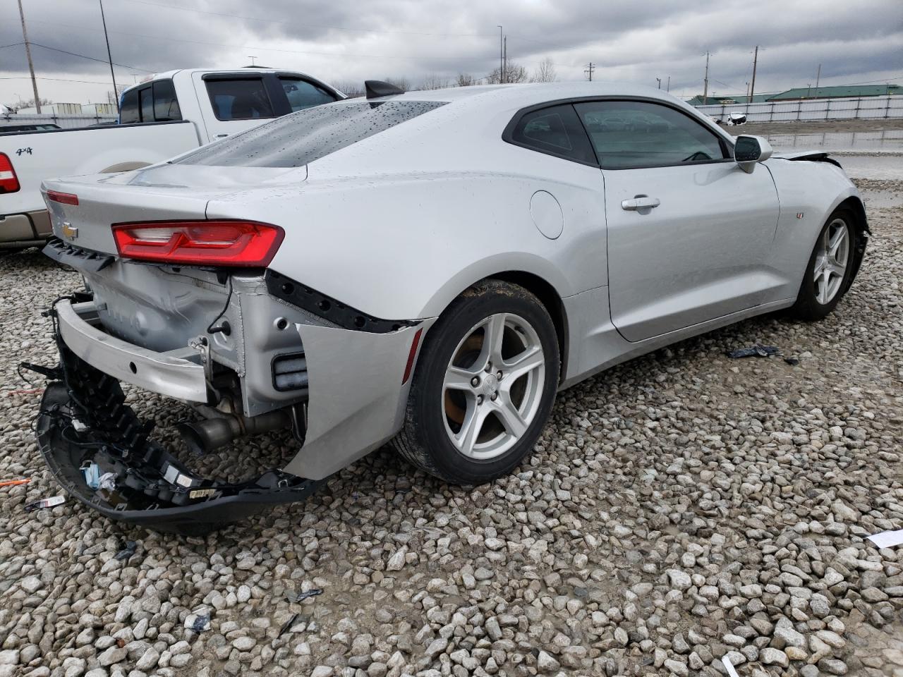 Photo 4 from auction – 2017 CHEVROLET CAMARO with VIN 1G1FB1RX5H0125428